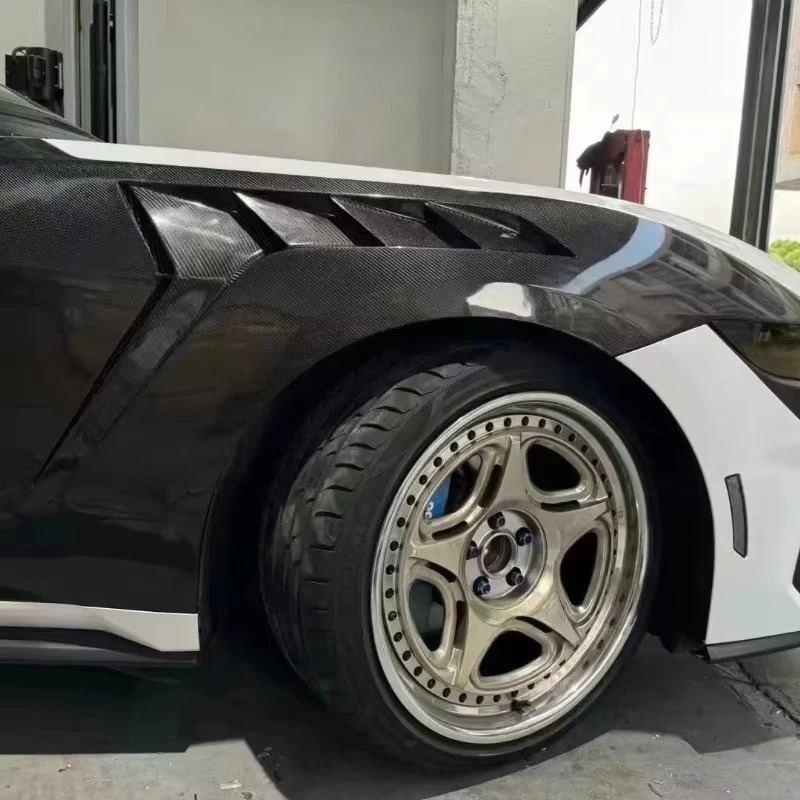 GTD Style Upgrade for Mustang Carbon Fiber Body Kit in 2024, New Mustang High-quality Lightweight Front Mudguard